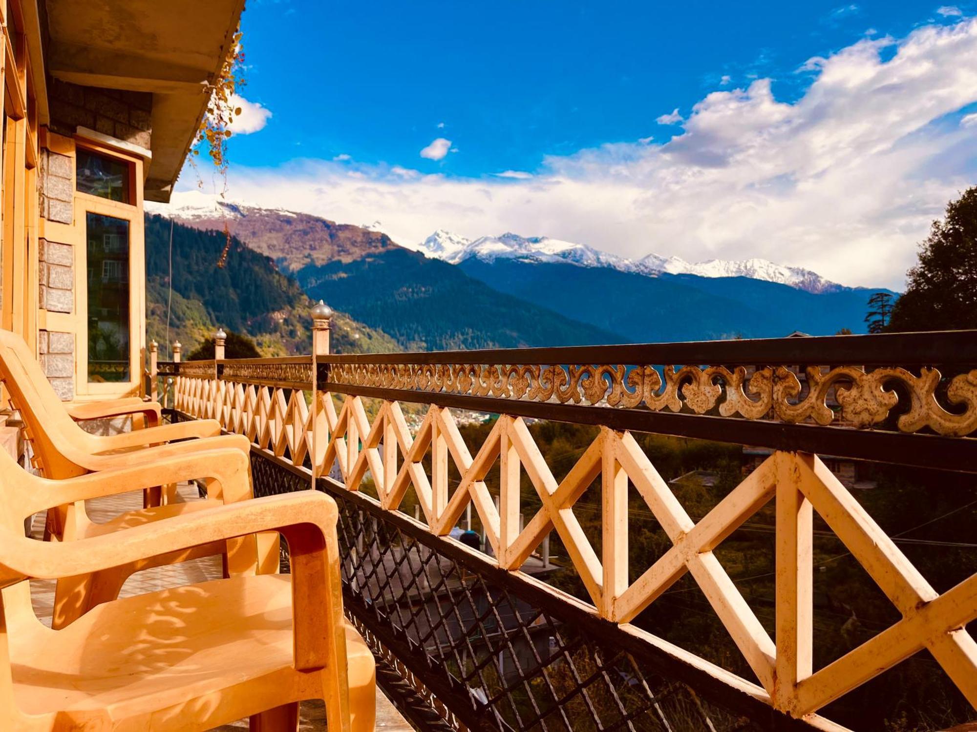 Woods Villa Cottage, Manali Экстерьер фото